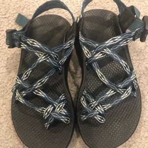 Chacos Size 6